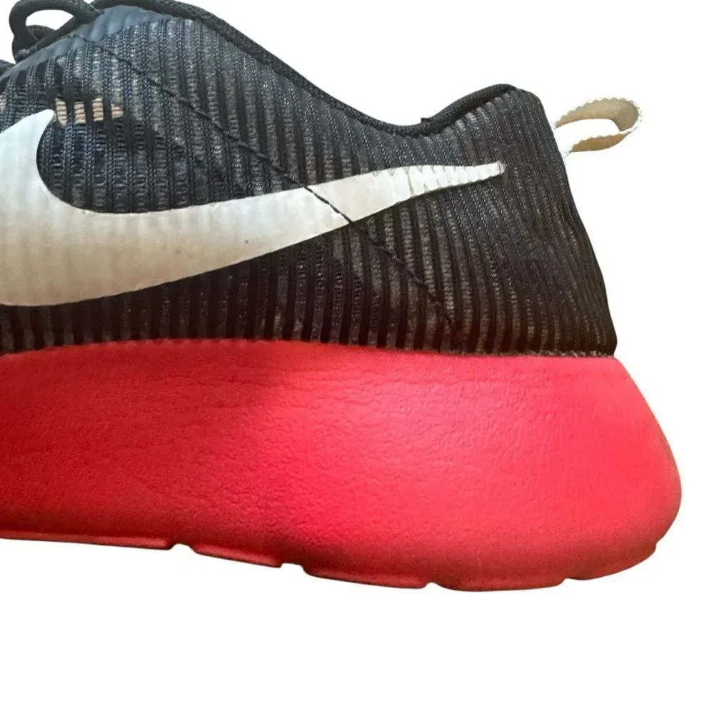 Nike Roshe One Flight Weight Sneakers